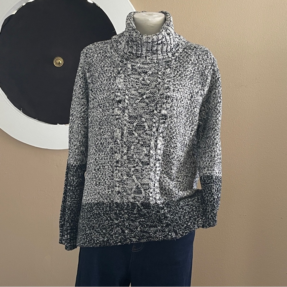 GAP Chunky Knit Turtleneck Sweater Medium Black Gray Ombre Cozy Oversized Med